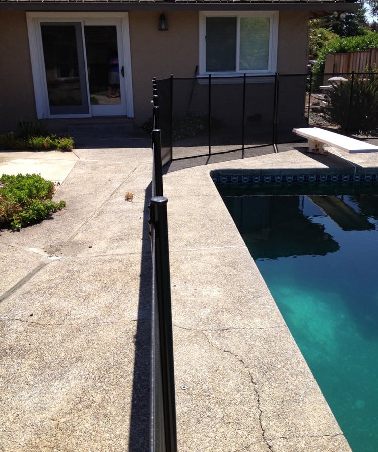 Craftmanship Baby Barrier Pool Fence