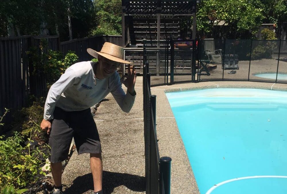 Swimming Pools Fence Company