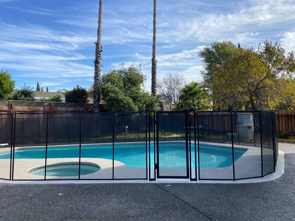 Hot Tub & Pool Fences