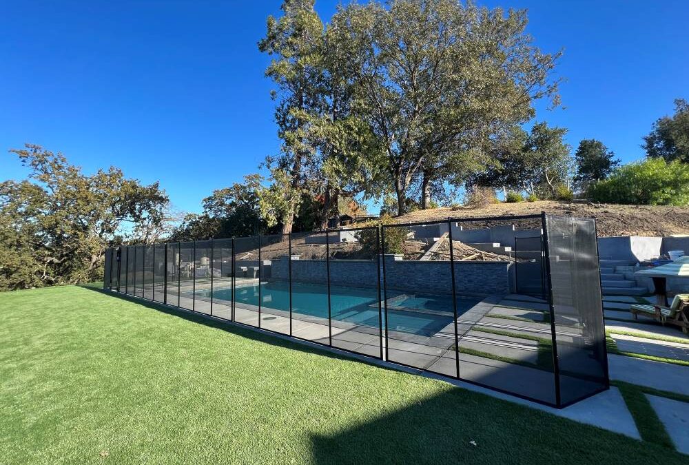Pool Fences with Pool Construction