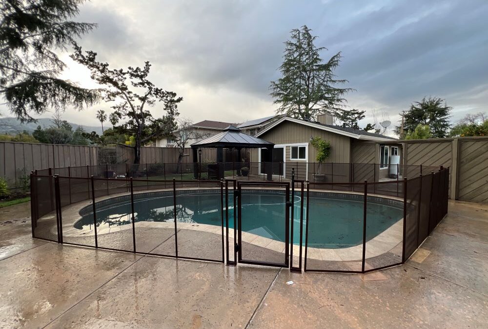 Licensed Pool Fence Contractor
