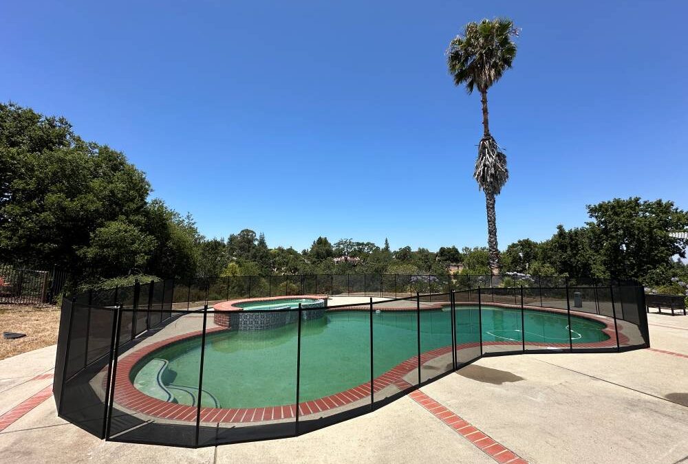 Life Saving Pool Safety Fences