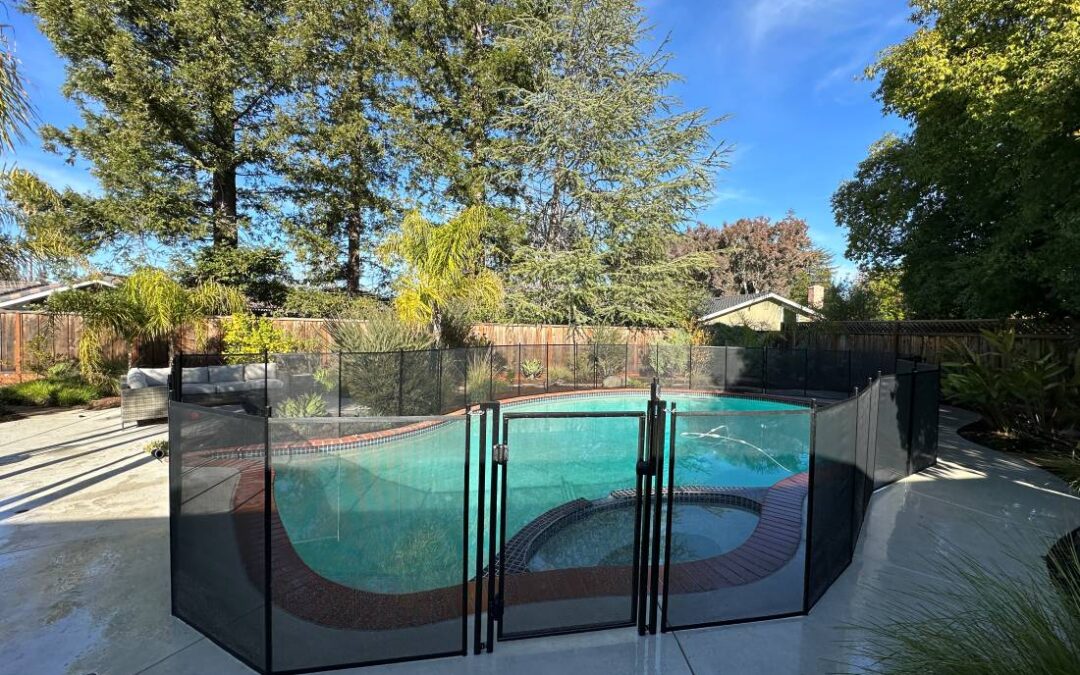 Hot Tub and Swimming Pool Fence